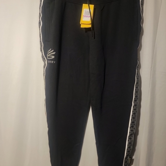 Under Armour UA Curry Fleece Joggers Men's Size XXL Black/Concrete Sweatpants - Picture 1 of 8